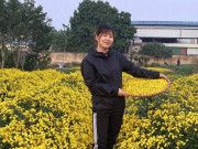 Loại hoa “tiến vua” có giá nửa triệu đồng/kg, dân thi nhau ra đồng hái mang về bán